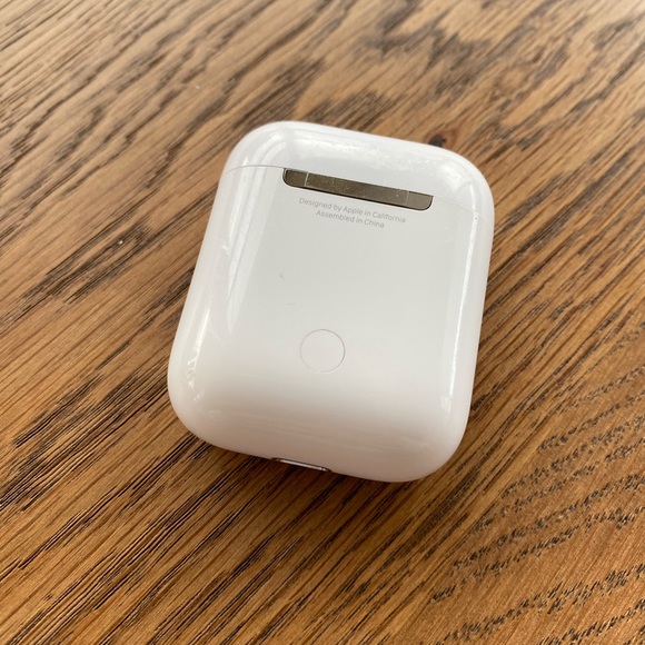 Airpods second generation - Picture 2 of 6